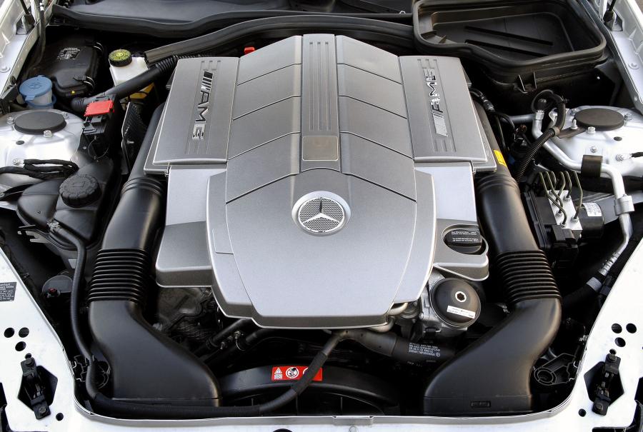  Mercedes-Benz SLK55 AMG 2004 года  (UK) (фото 7 из 15)
